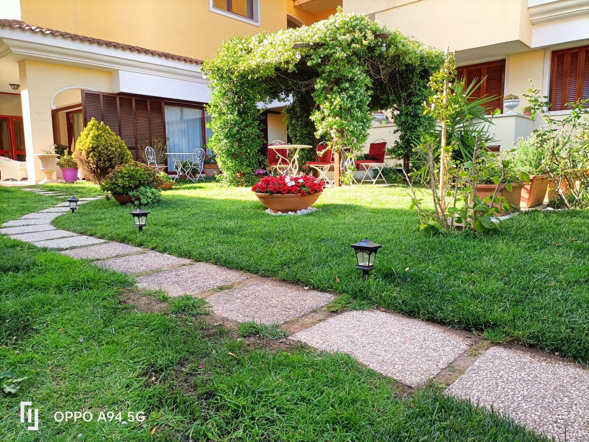 Gemma Di Gallura Charme B&B Olbia Exteriör bild